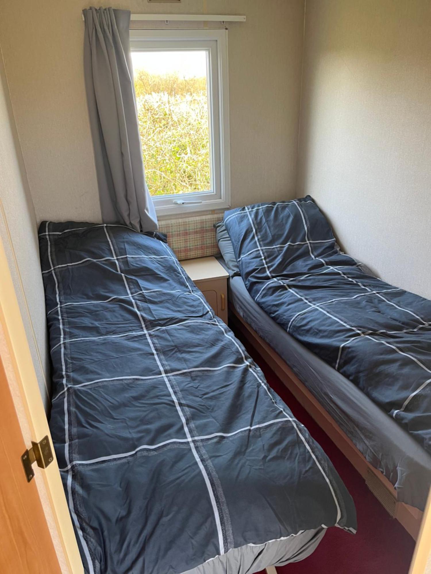 Ty Gwyn Farm Caravan Burry Port Exteriör bild